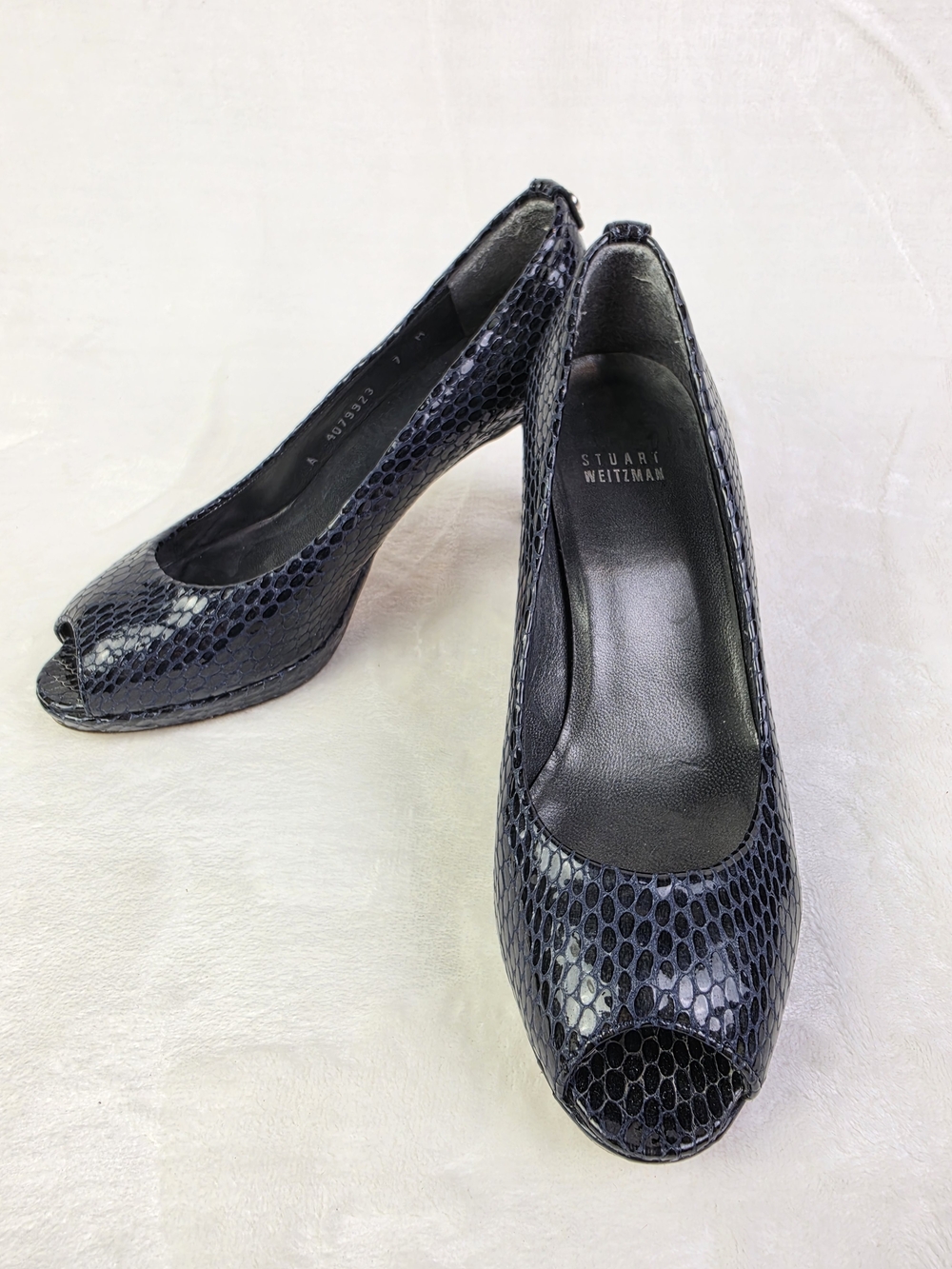 Stuart Weitzman Plainfield Platform Pumps Womens 7M Snakeskin Leather Peep Toe
